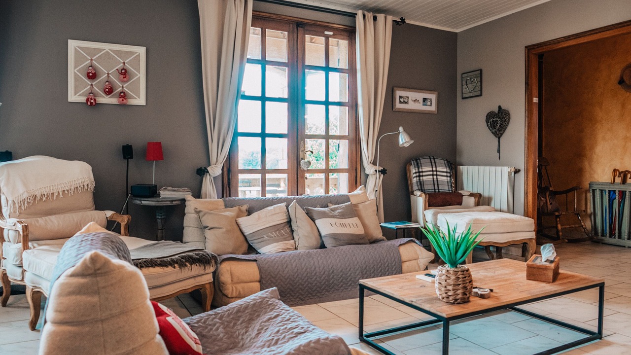 Photo of Others in Venejan