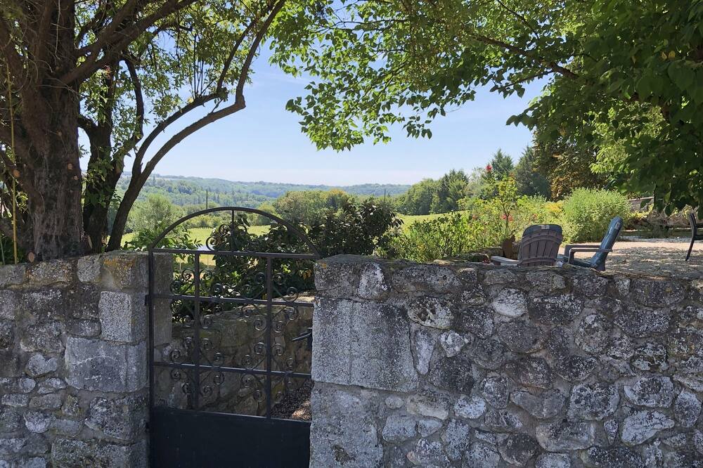 Photo of Outdoor in Touffailles