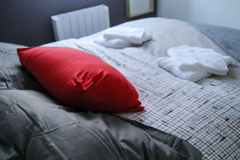 Photo of Bedroom in Saint - Martin - du - Touch