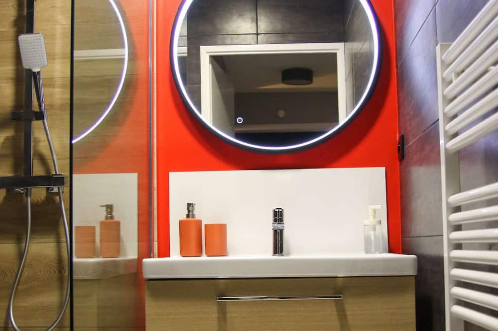 Photo of Bathroom in Saint - Martin - du - Touch