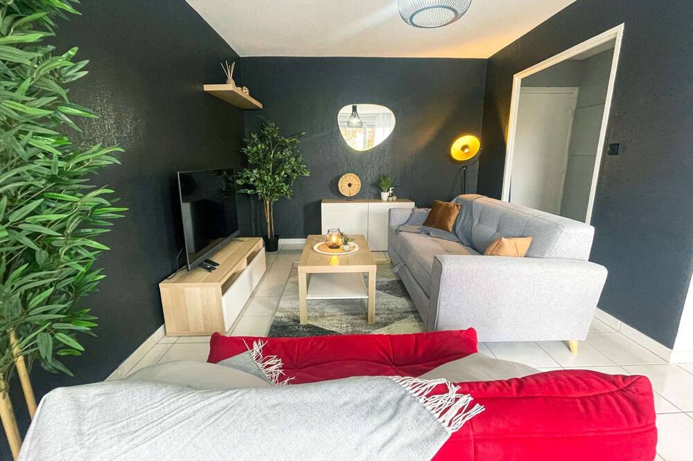 Photo of Bedroom in Saint - Martin - du - Touch
