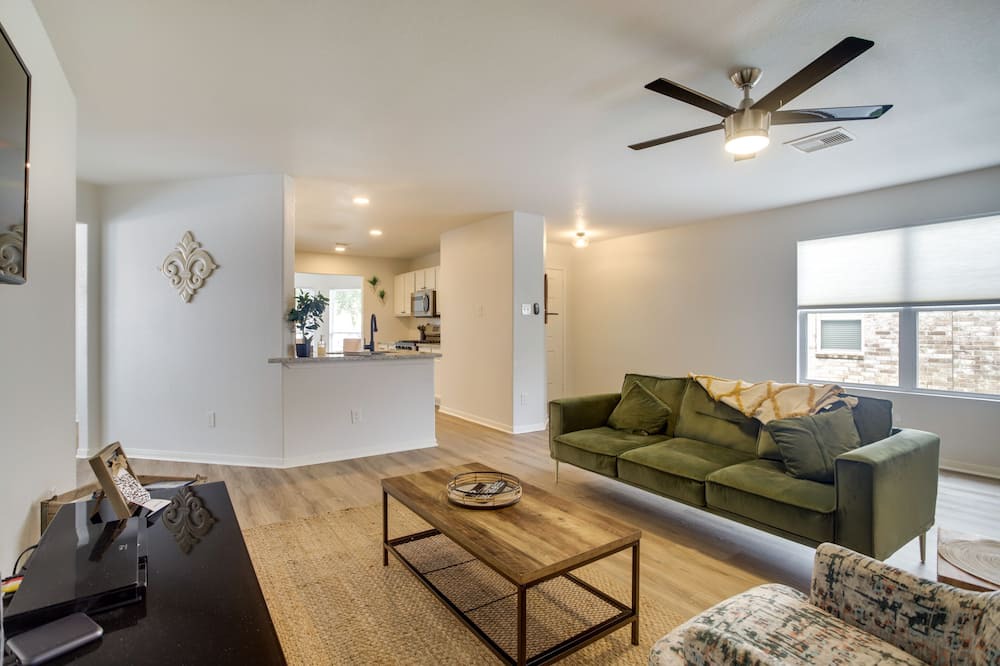 Photo of Livingroom in Rosenberg