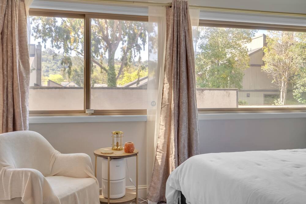 Photo of Bedroom in Pinole