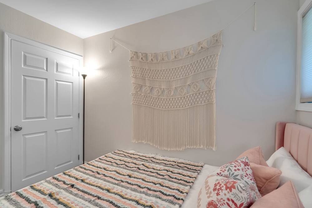 Photo of Bedroom in Pinole