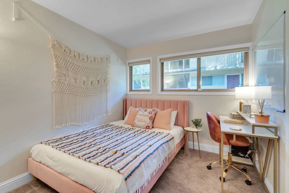 Photo of Bedroom in Pinole