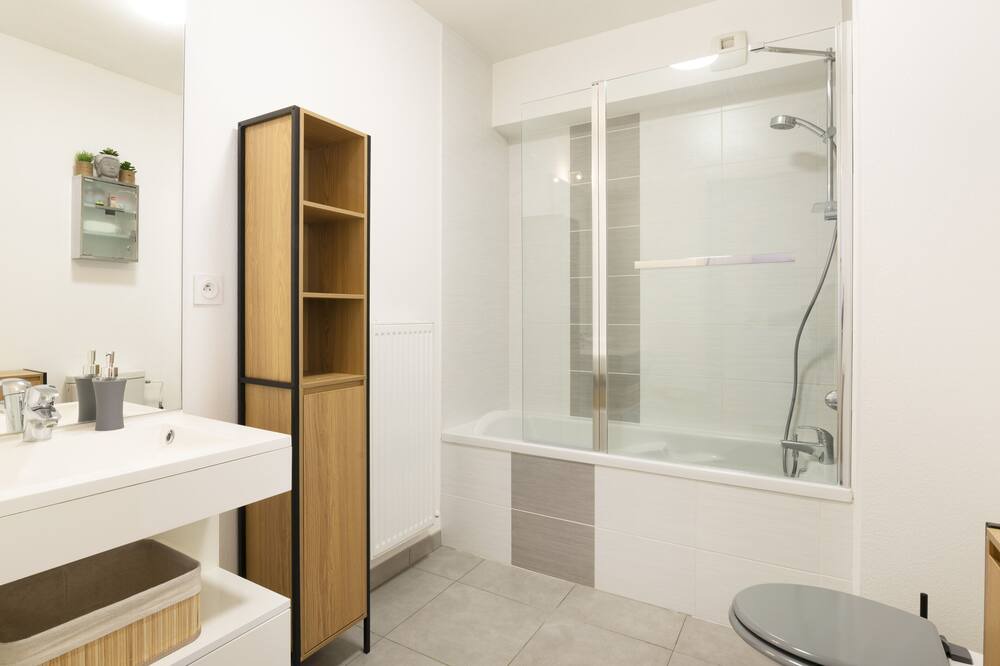 Photo of Bathroom in Terville