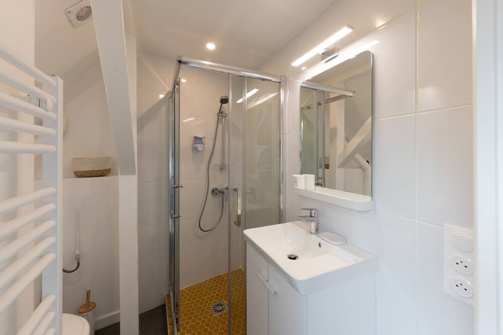 Photo of Bathroom in Plantieres Queuleu