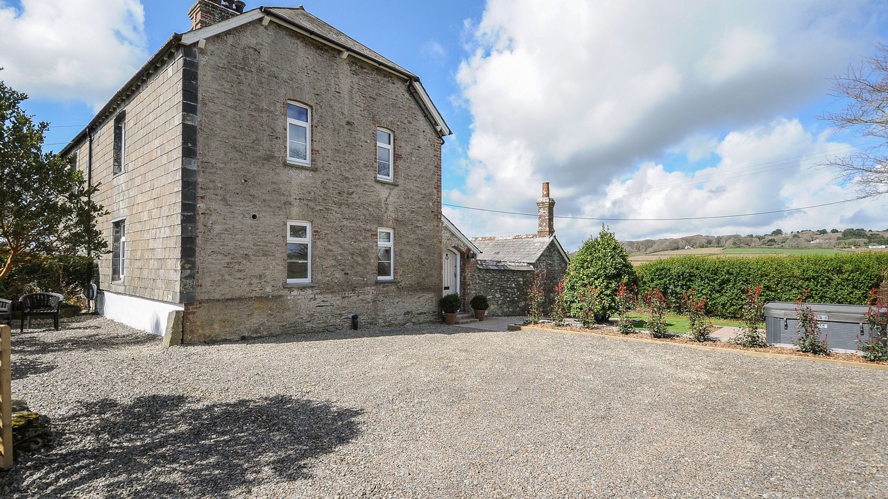 Photo of Outdoor in Looe