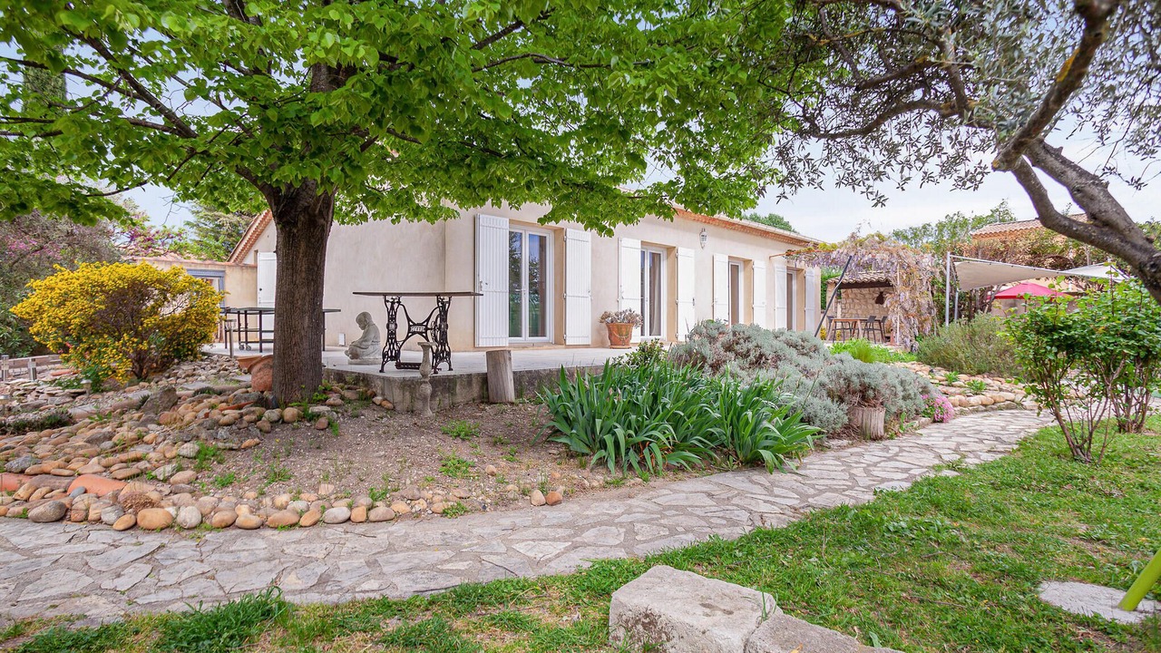 Photo of Outdoor in Vedene