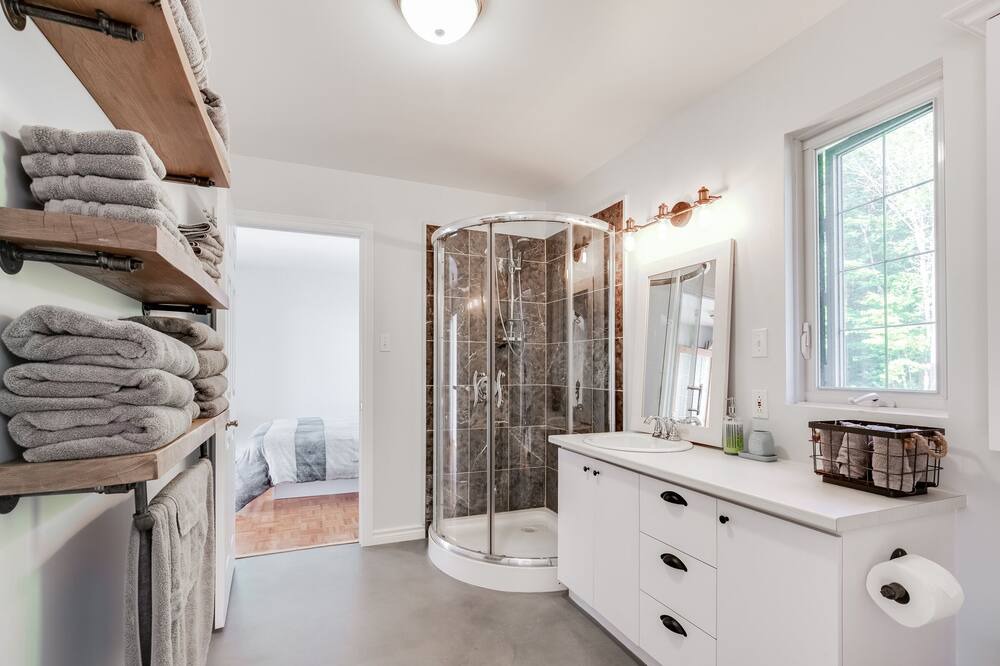 Photo of Bathroom in Ferme-Neuve