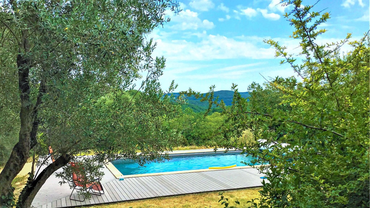 Photo of Outdoor in Saint-Jean-de-Maruejols-et-Avejan