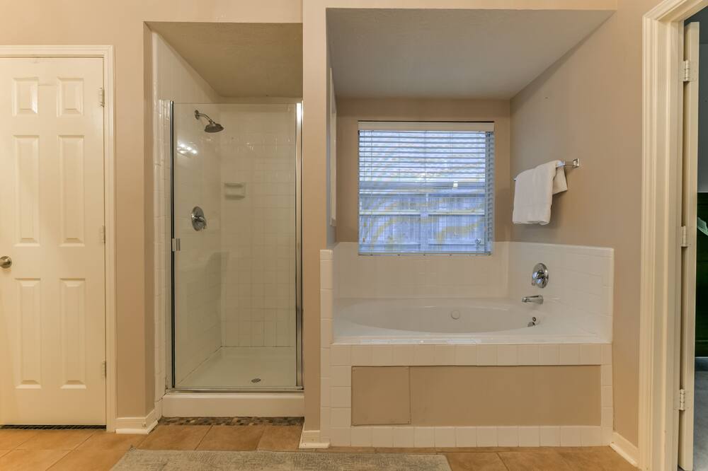Photo of Bathroom in Friendswood
