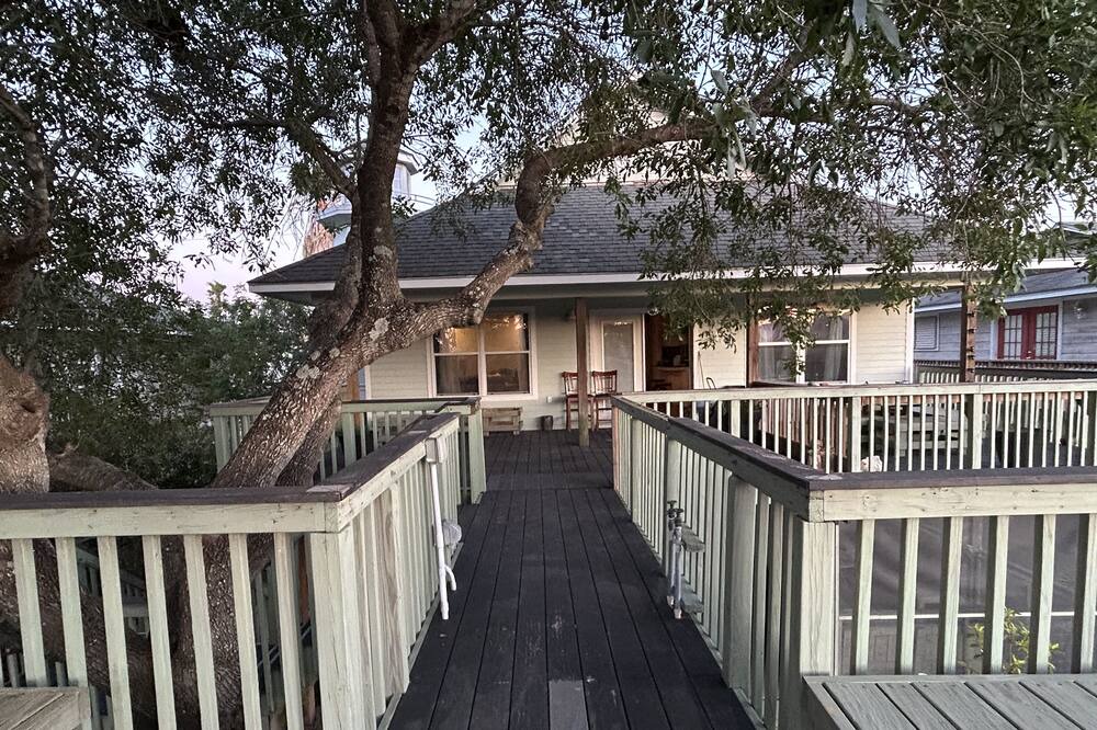 Photo of Outdoor in Bayou Vista