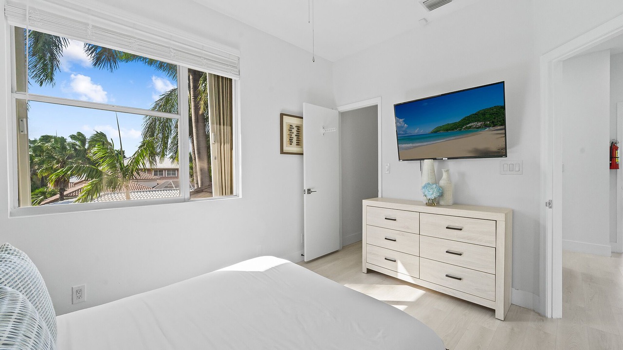 Photo of Others in Hollywood South Central Beach