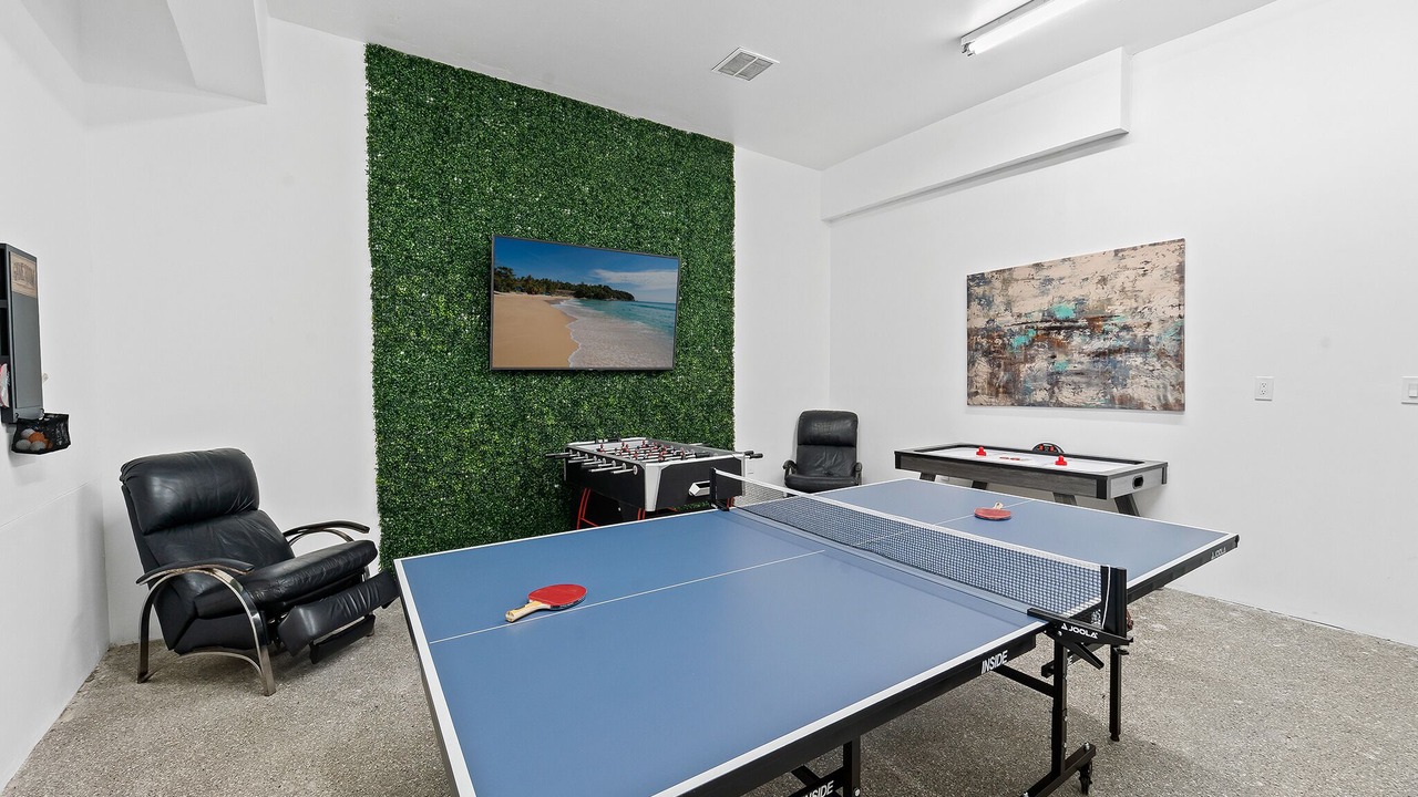 Photo of Others in Hollywood South Central Beach