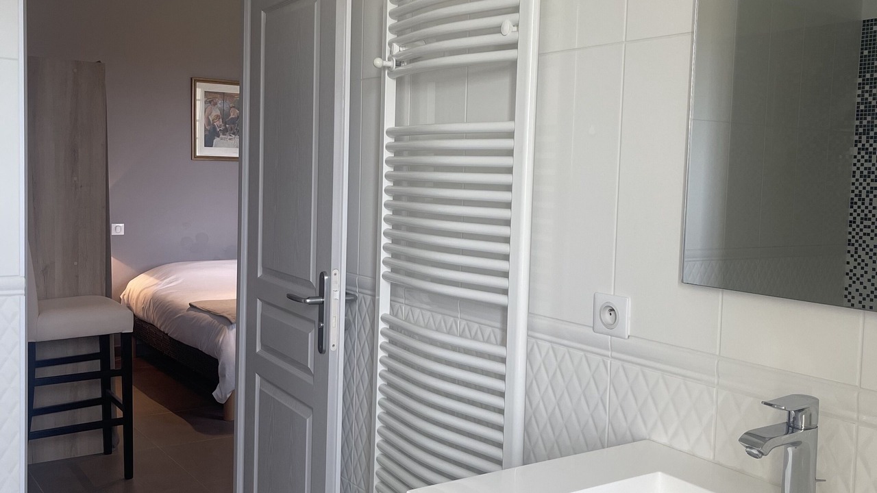 Photo of Bathroom in Saint-Barthelemy-dAgenais