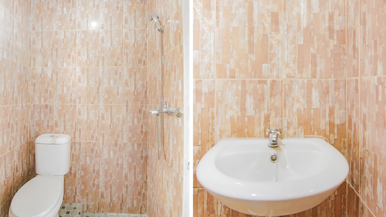 Photo of Bathroom in Pakem