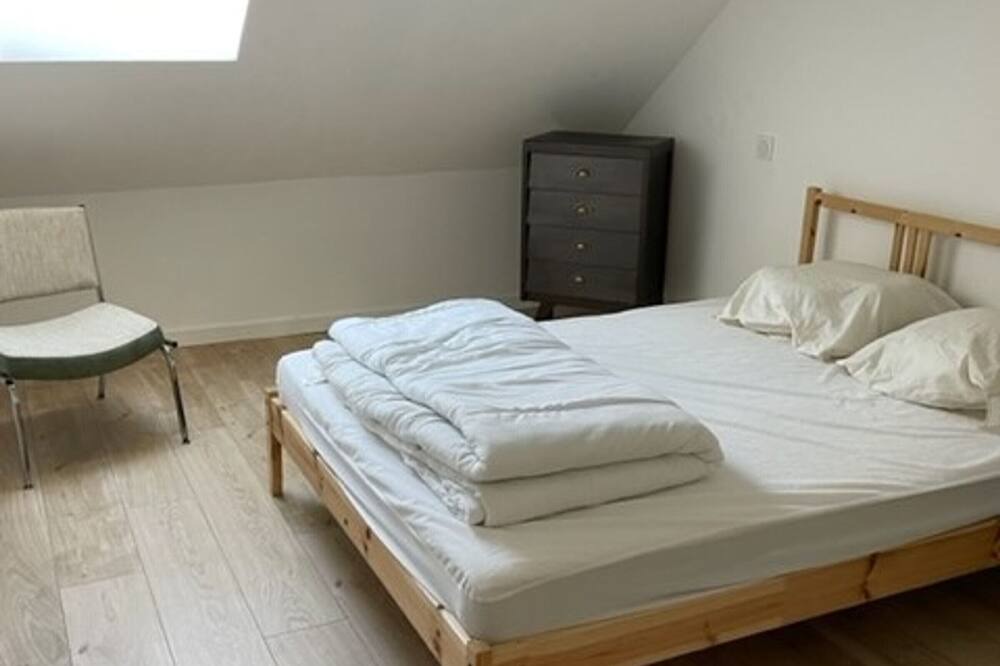 Photo of Bedroom in Moirans-en-Montagne