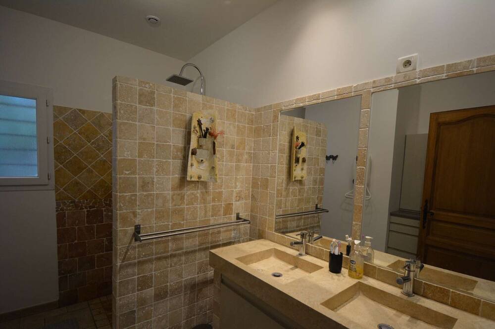 Photo of Bathroom in Orgnac-l'Aven