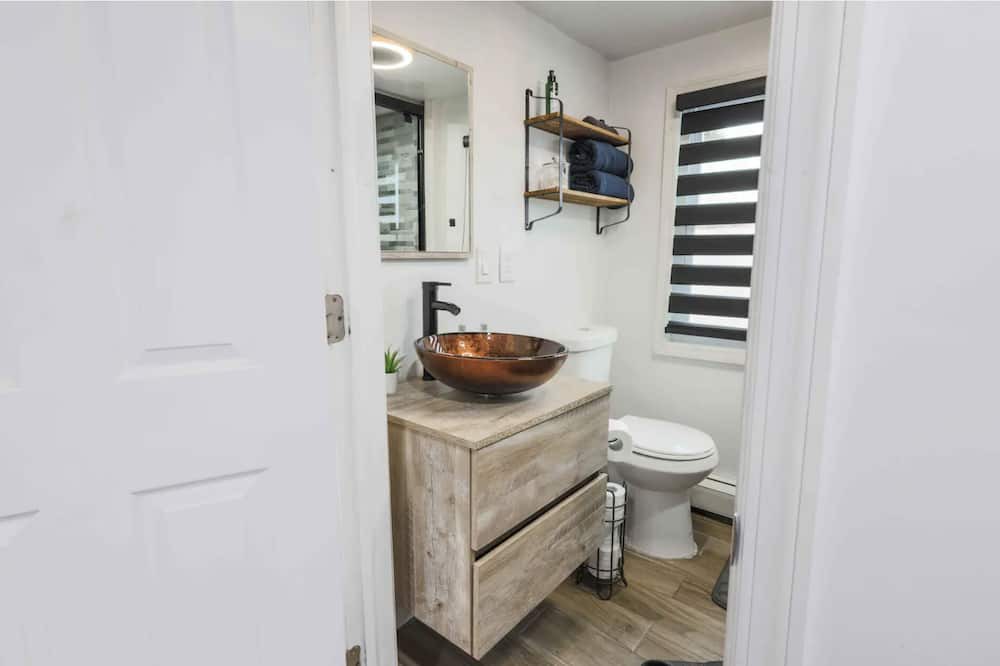 Photo of Bathroom in Belleville