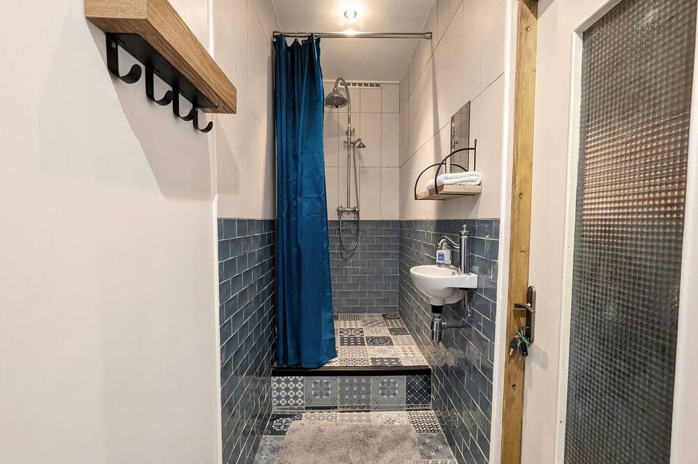 Photo of Bathroom in Niherne