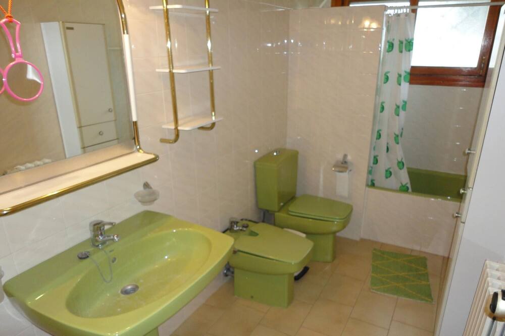 Photo of Bathroom in Torredembarra