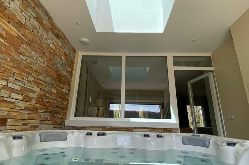 Photo of Bathroom in Roquemaure