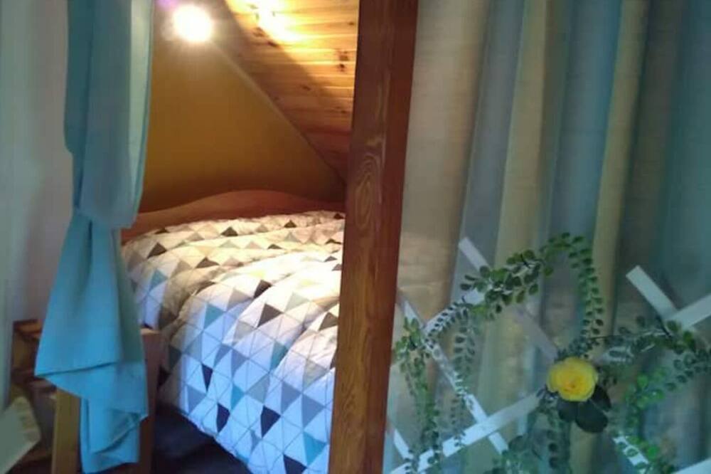 Photo of Bedroom in Heches