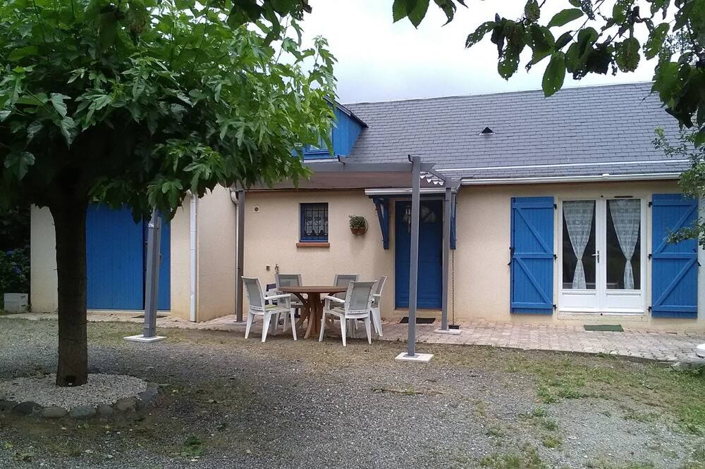 Photo of Outdoor in Heches