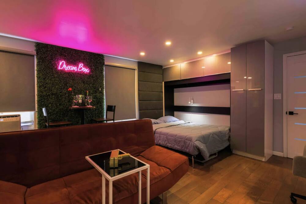 Photo of Bedroom in Belleville