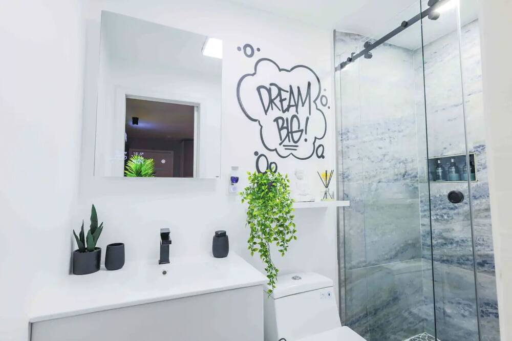 Photo of Bathroom in Belleville