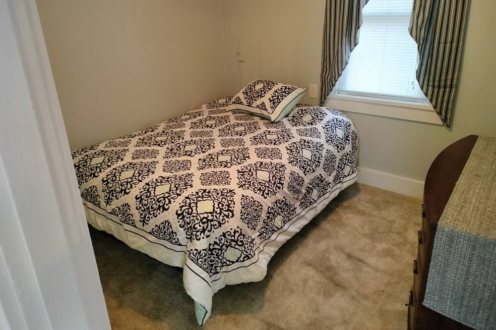 Photo of Bedroom in East Windsor