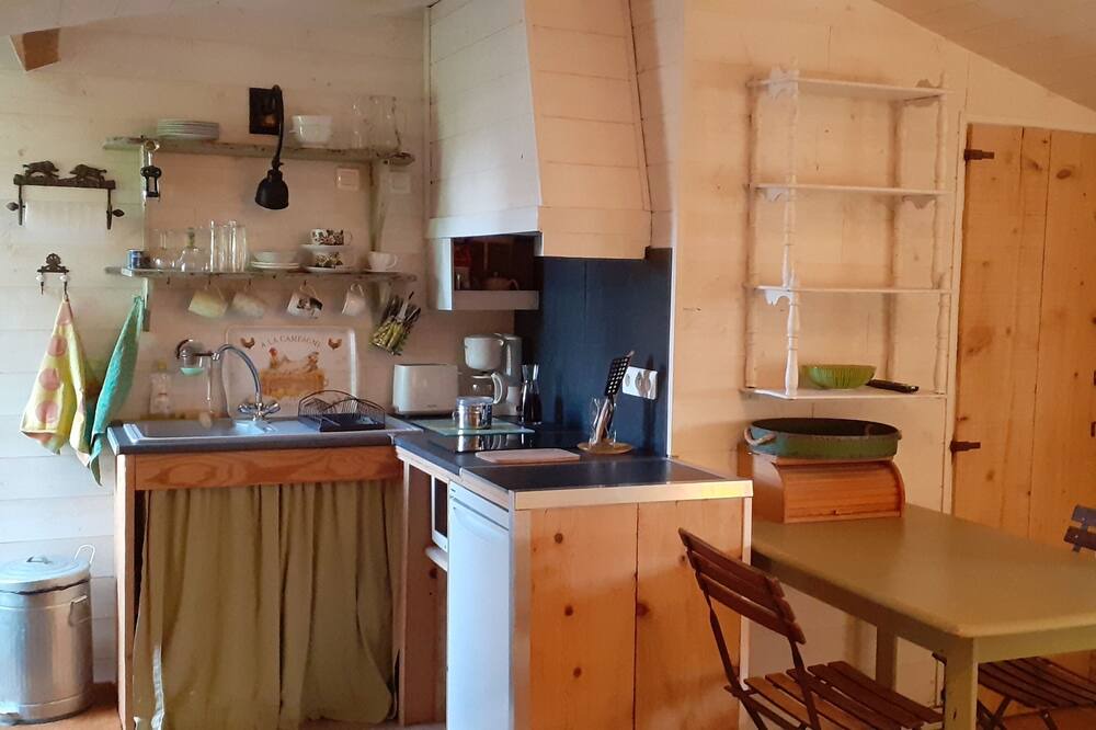 Photo of Kitchen in Champagne-Saint-Hilaire