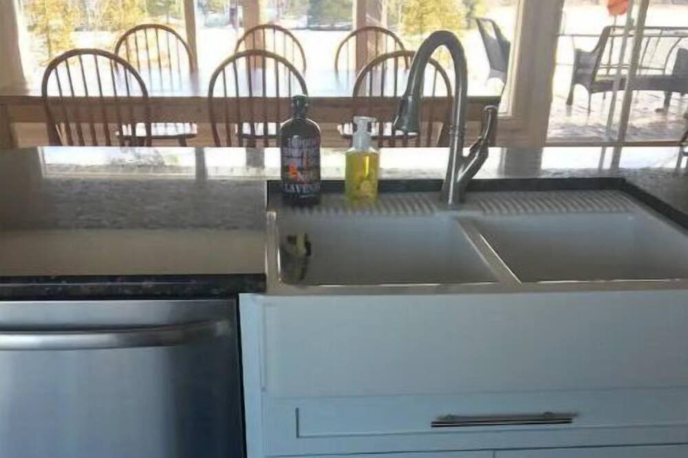 Photo of Kitchen in L'Amable
