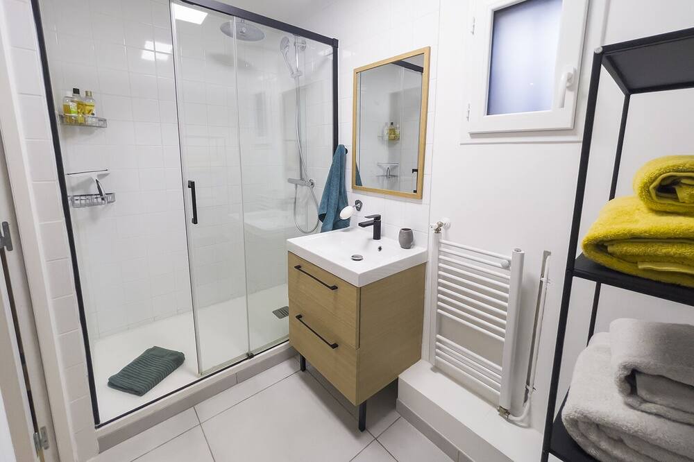 Photo of Bathroom in Honfleur