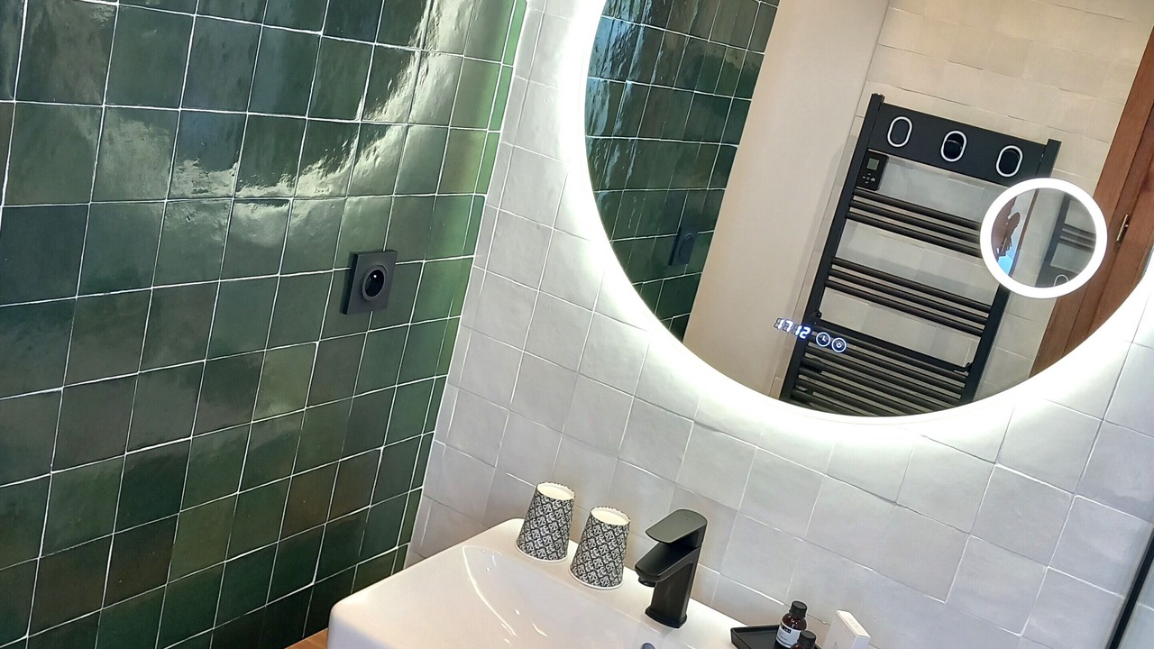 Photo of Bathroom in Port-Vendres