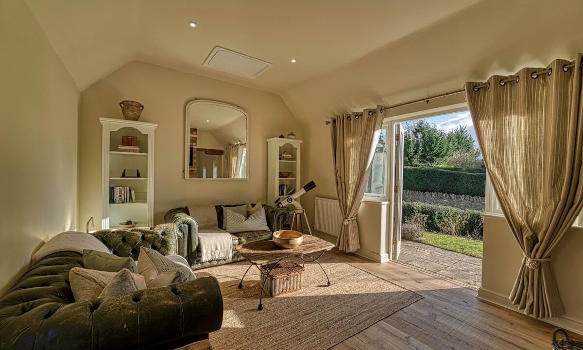 Photo of Livingroom in Bredons Norton