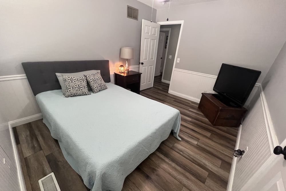 Photo of Bedroom in Eureka