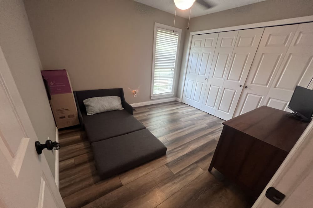 Photo of Others in Eureka