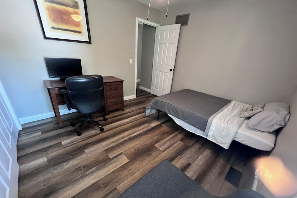 Photo of Others in Eureka