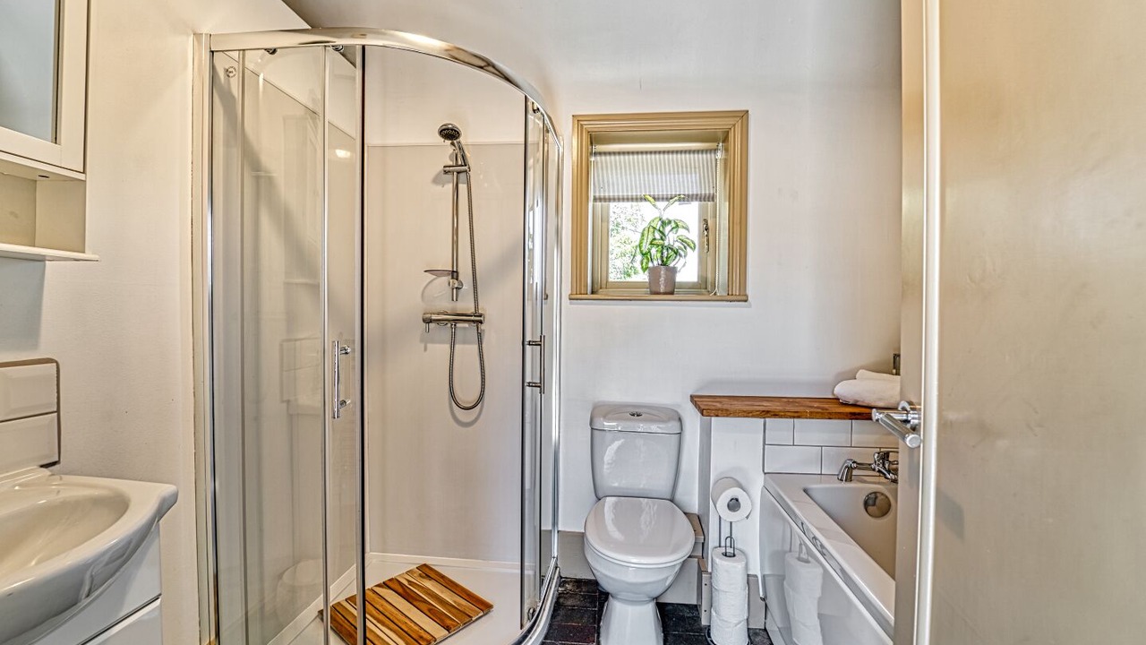 Photo of Others in Broughton Hackett