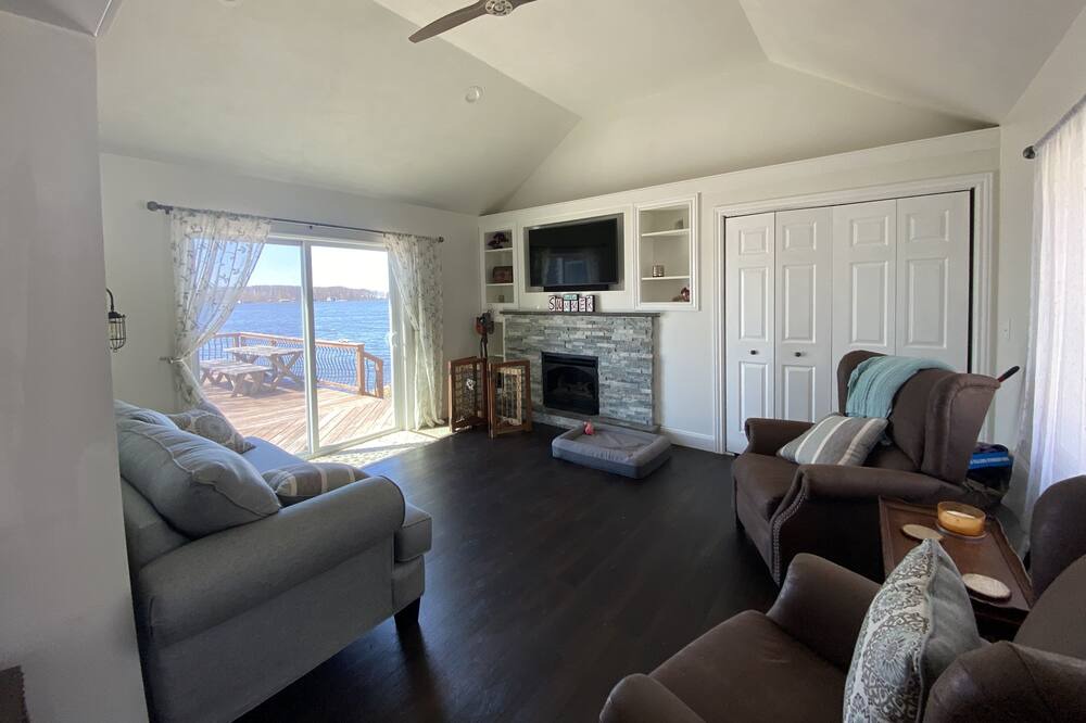 Photo of Livingroom in Pulaski