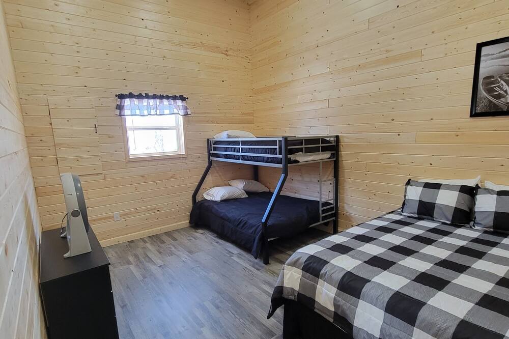 Photo of Bedroom in Monroe City