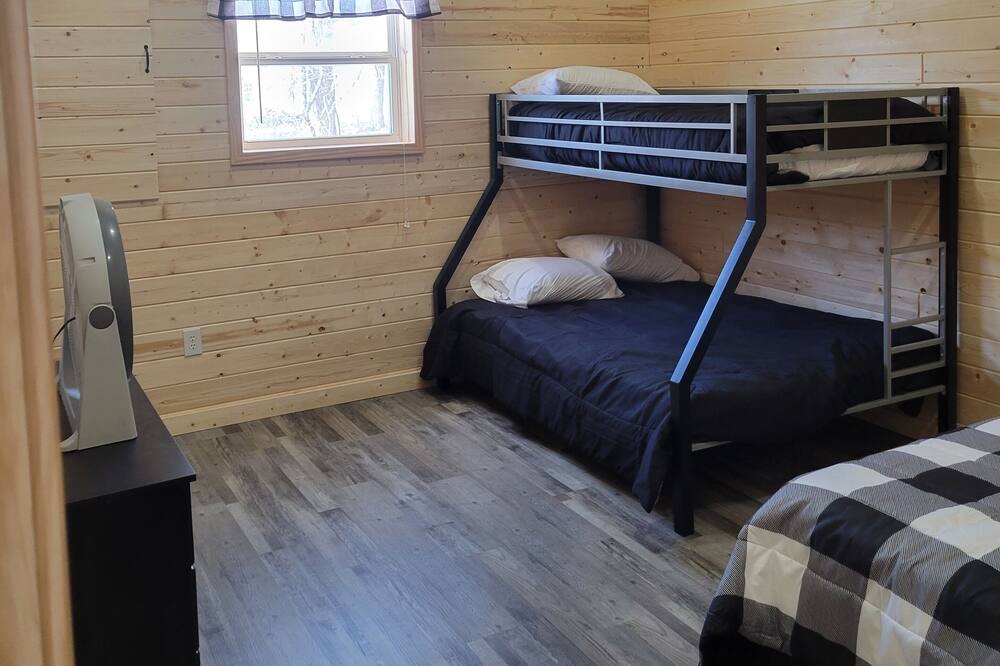 Photo of Bedroom in Monroe City