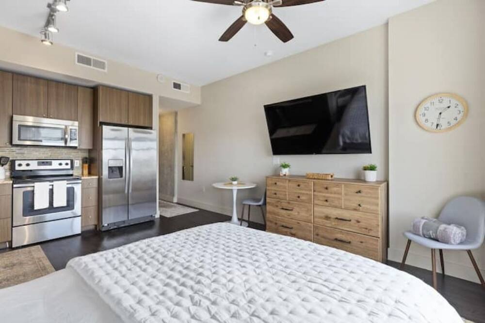 Photo of Bedroom in Oak Lawn