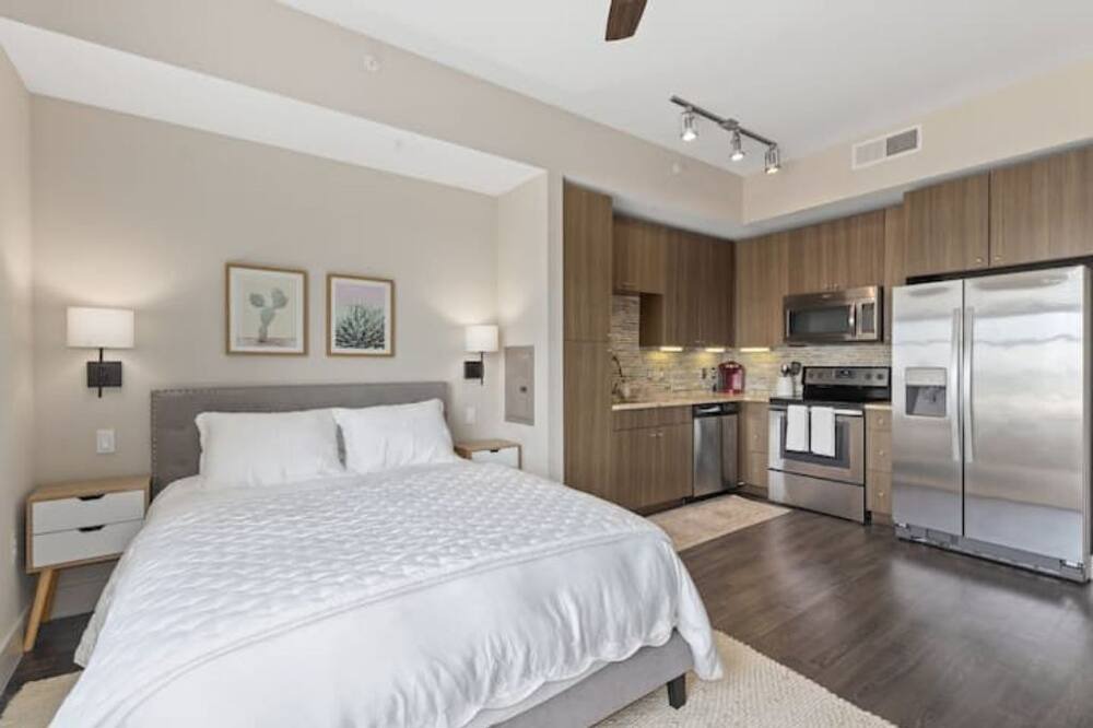 Photo of Bedroom in Oak Lawn