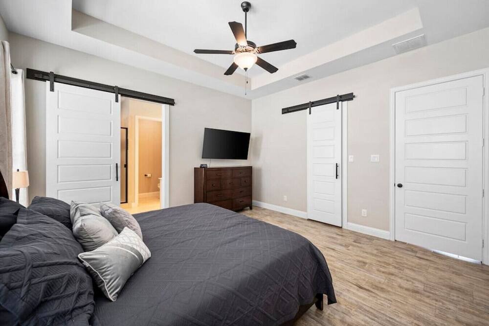 Photo of Bathroom in South Arlington
