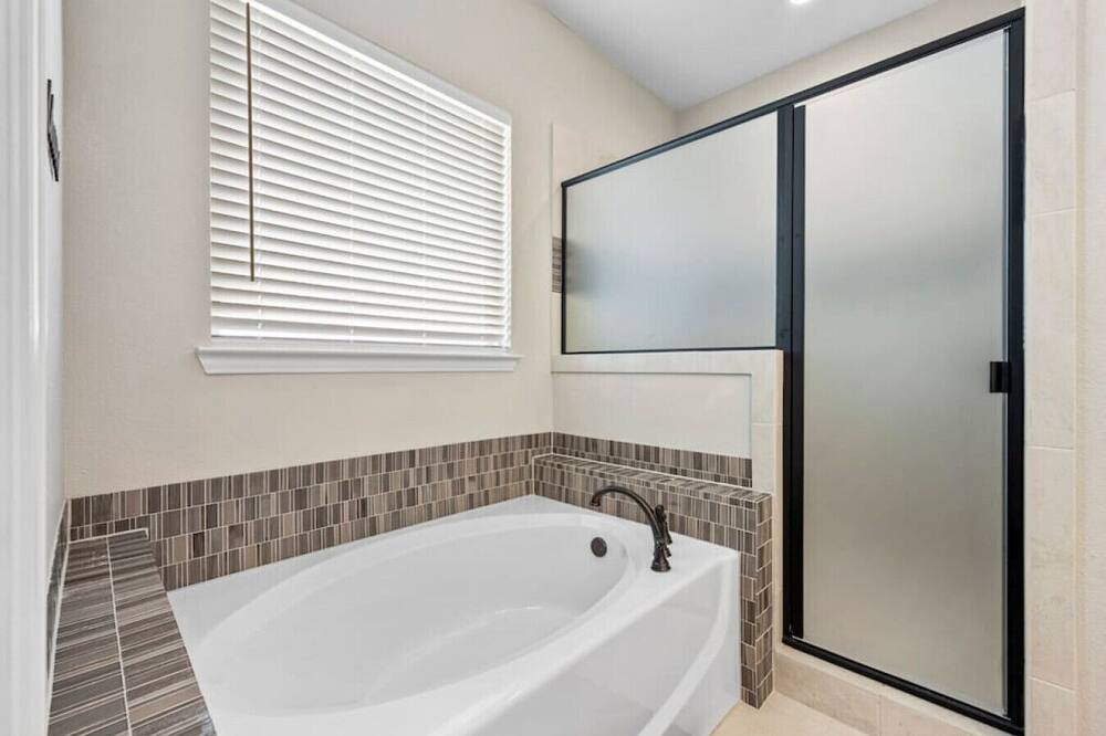 Photo of Bathroom in South Arlington