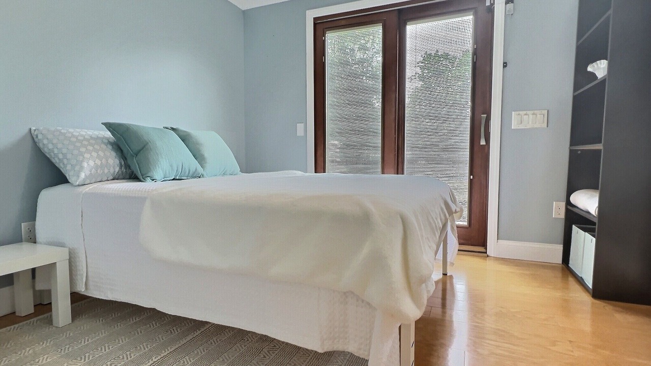 Photo of Others in Aquebogue