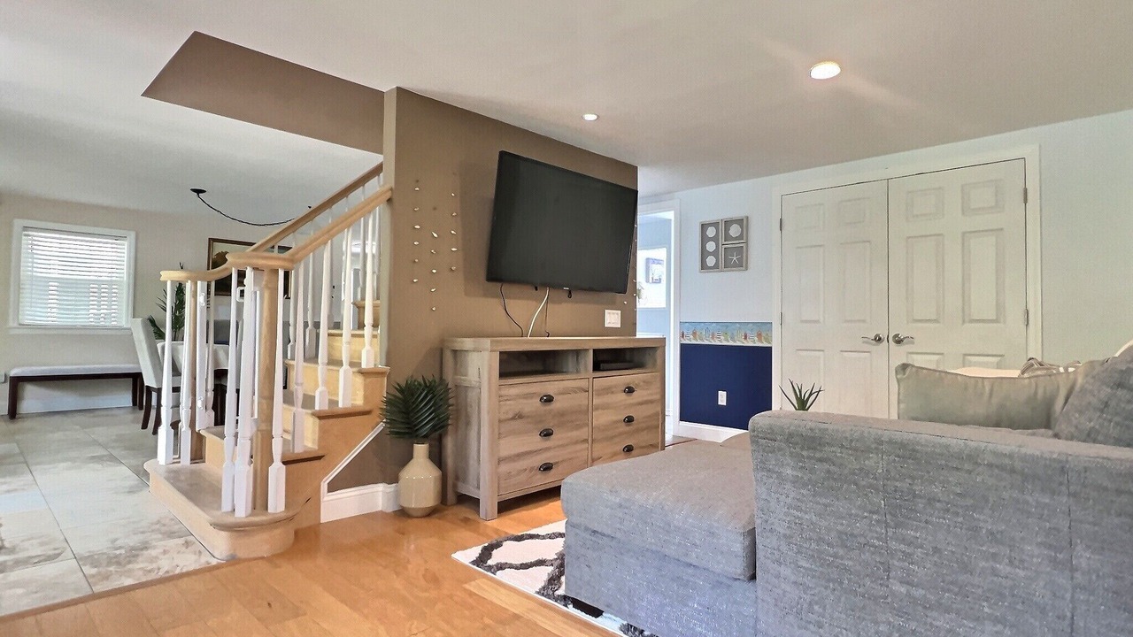 Photo of Others in Aquebogue